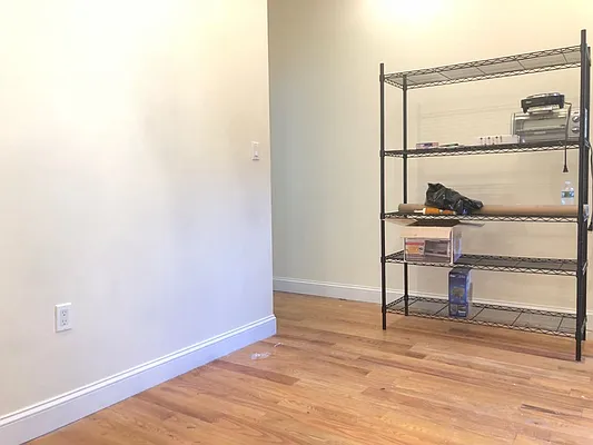 Rented by Premier Metro Realty Corp | media 7