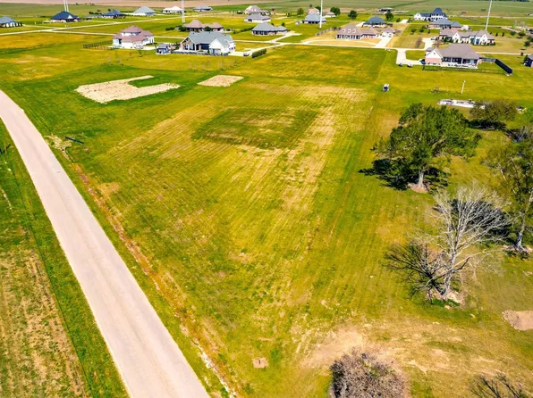 264 Bull Run Rd, Schriever, LA 70395