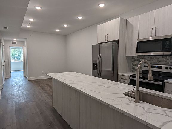 3rd image of 2252 N Delhi St #3