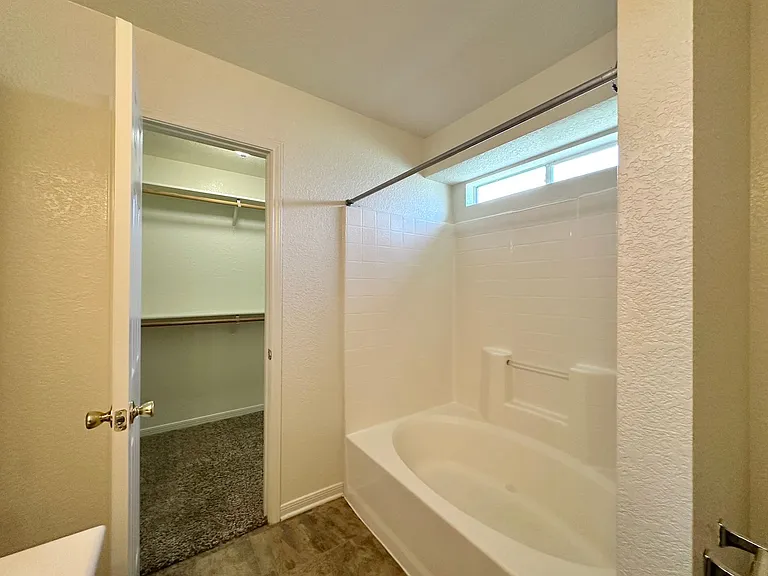 2508 Edgefield St — Photo 24