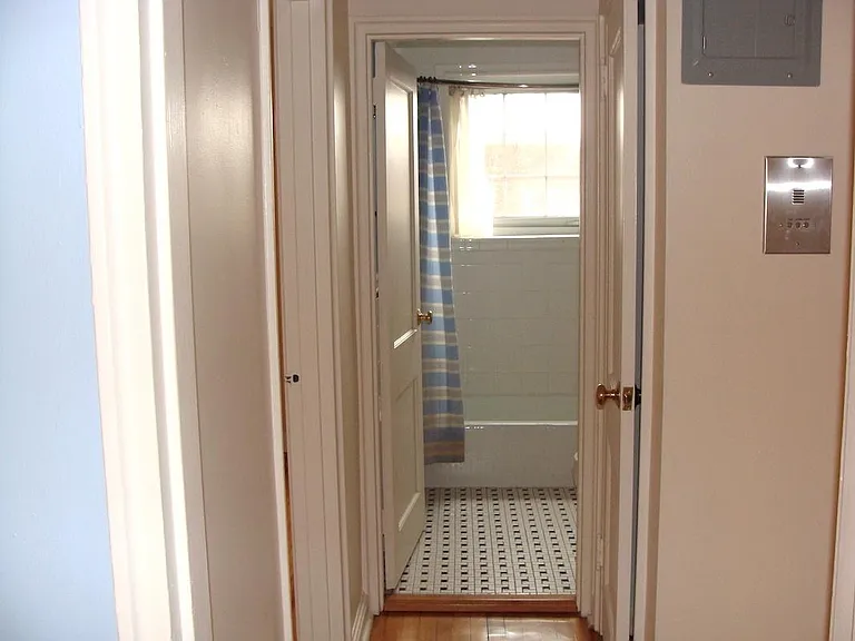 30 Saint Paul St — Photo 22