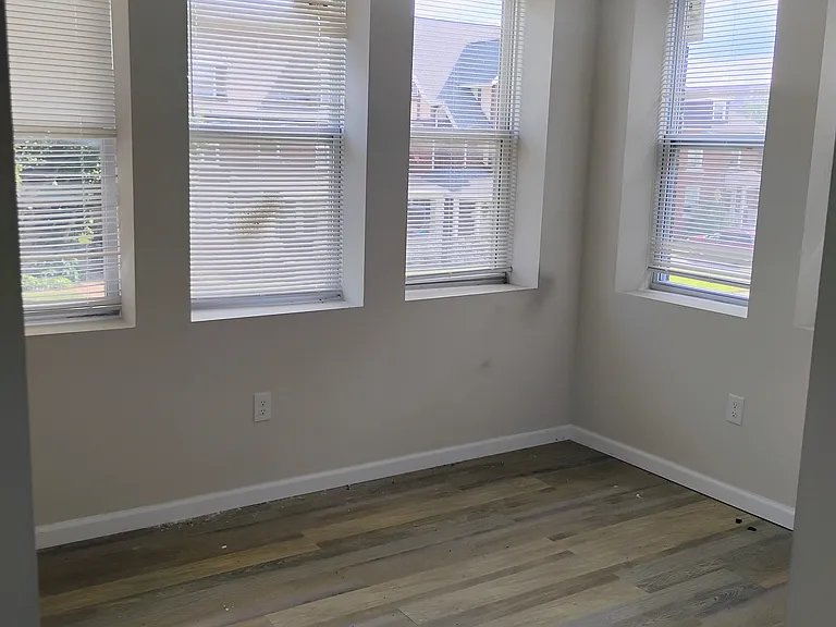 5909 Cates Ave #2W — Photo 11