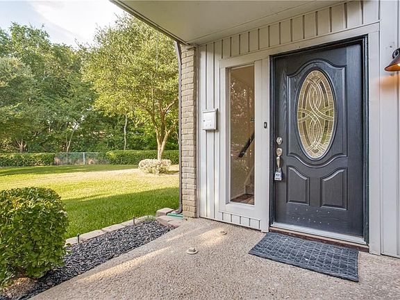 4th image of 6321 Elder Grove Dr