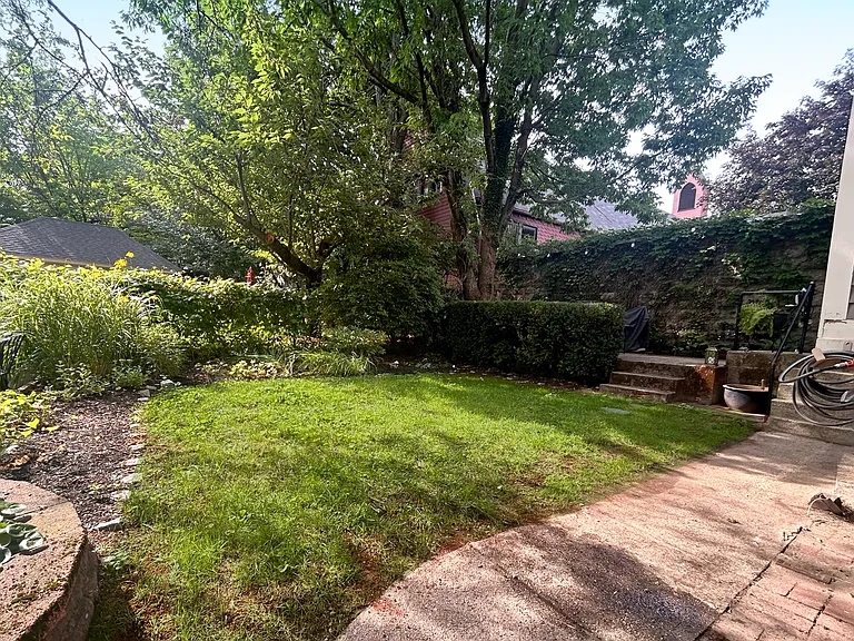 128 Hamilton St #128 — Photo 9