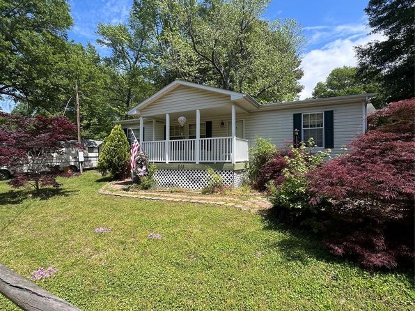 515 Willow St, Lincolnton, NC 28092