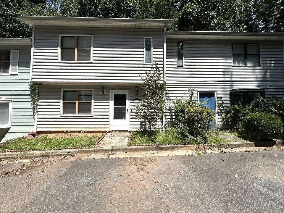 2048 Drennon Ave