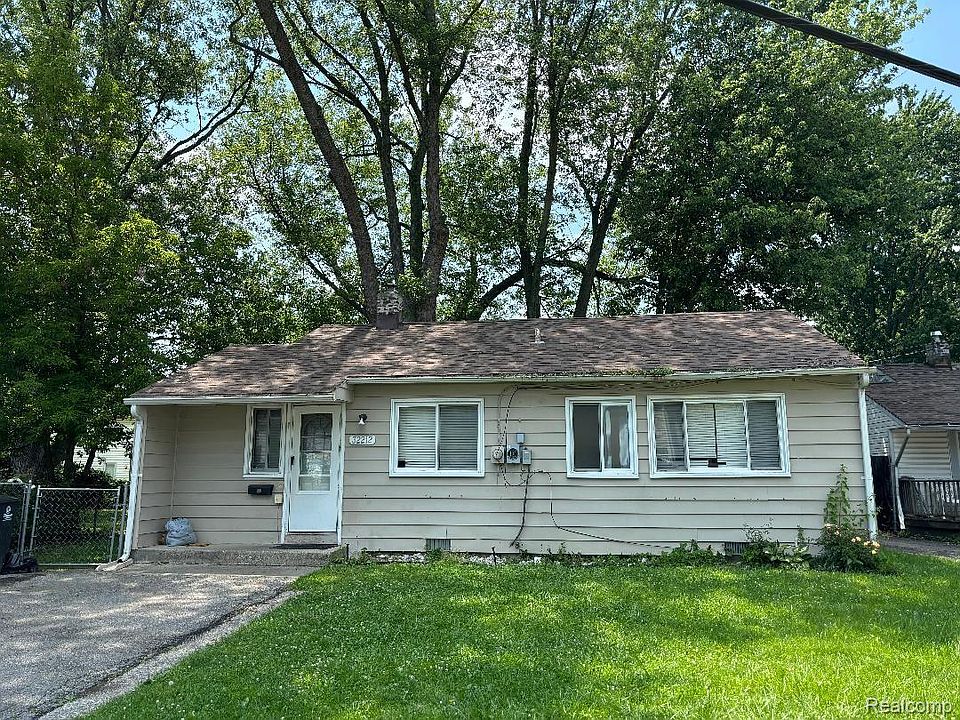 1st image of 32212 Oscoda Ct