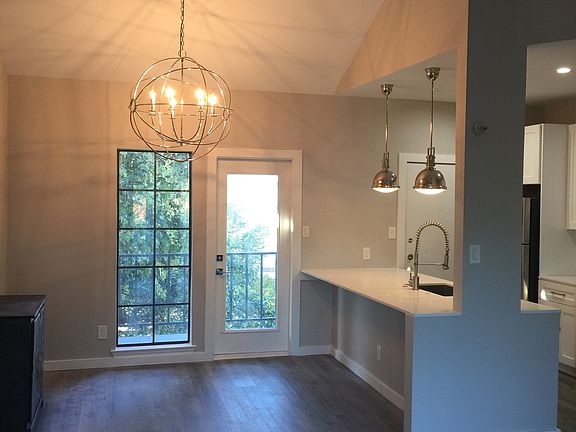 4th image of 3105 San Jacinto St APT 317