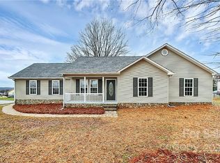 2726 River Village Ln, Lincolnton, NC 28092