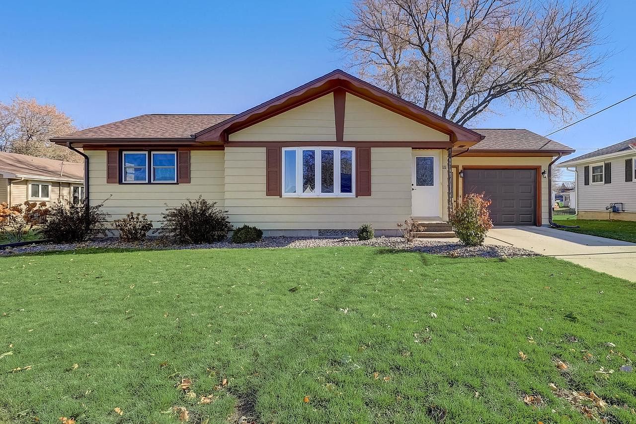 111 Frontier Street, Waupun, WI 53963 Zillow