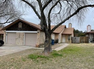 12200 Thompkins Dr #B, Austin, TX 78753