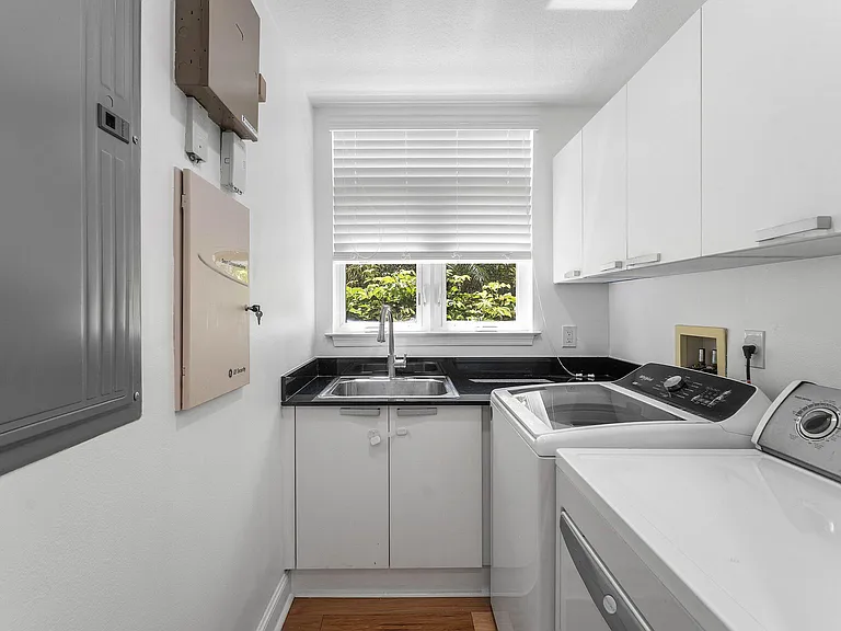 309 E Ocean Ave #103 — Photo 38