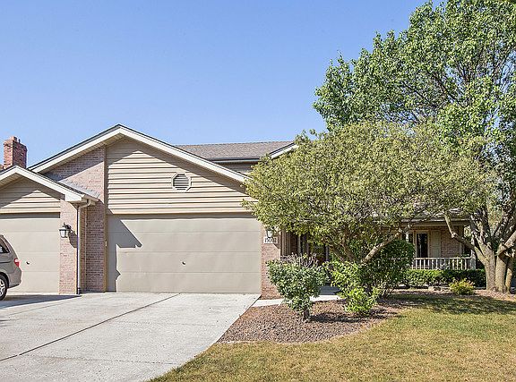 3rd image of 15002 Saw Grass Ln