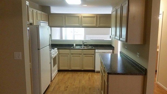 1st image of 109 Portsmouth Ct #0