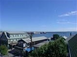 188 Commercial St, Provincetown, MA 02657