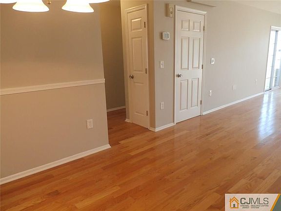 3rd image of 180 Lackland Ave #180