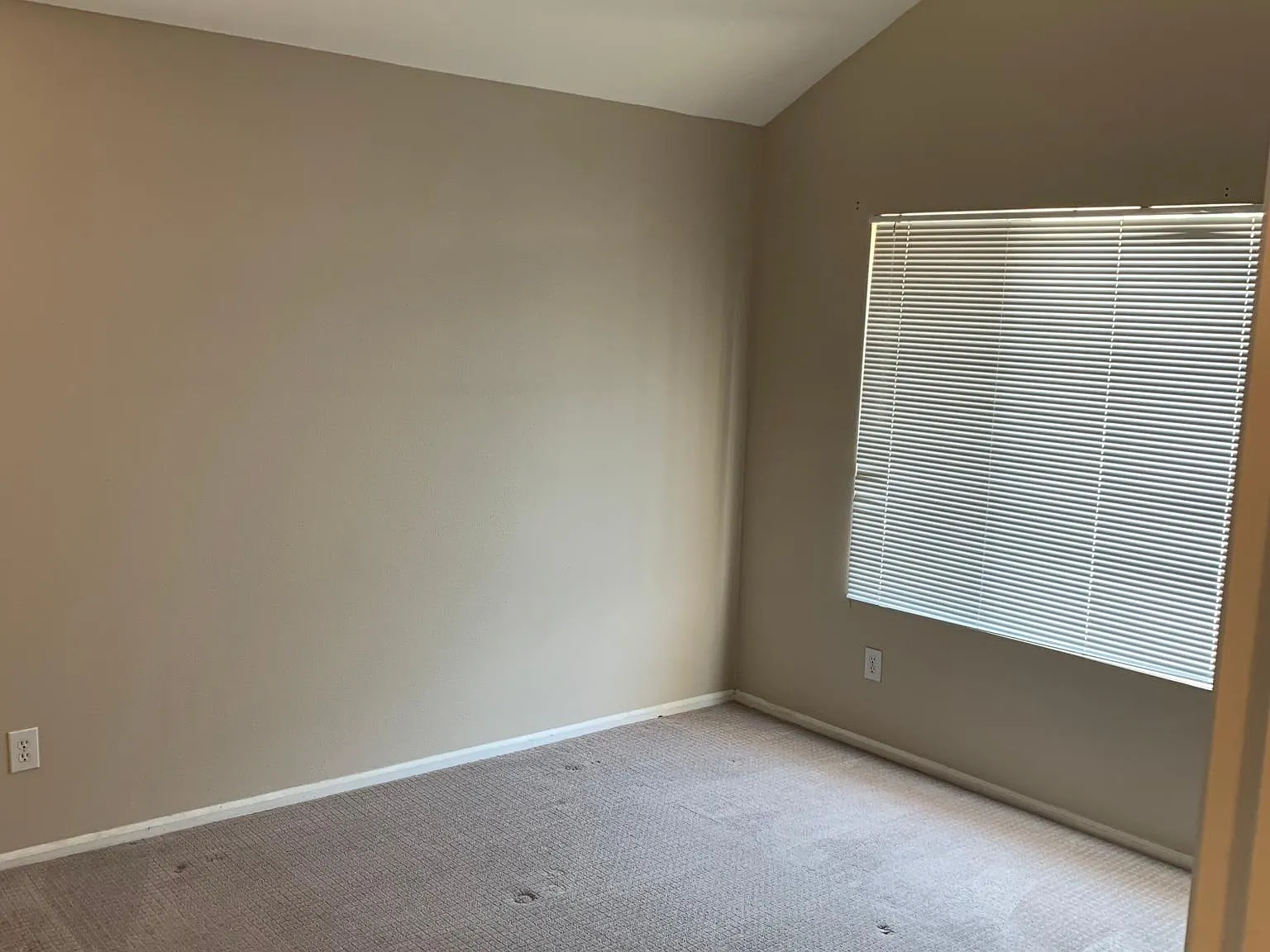 1 bed, 704 sqft, $1,700 — Photo 4