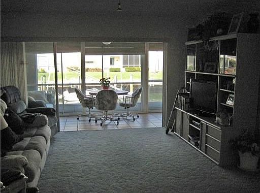 4th image of 100 Wettaw Ln APT 17