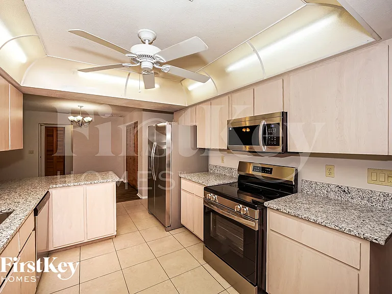 116 Palmetto Dr — Photo 8