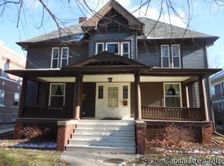 859 N Prairie St, Galesburg, IL 61401
