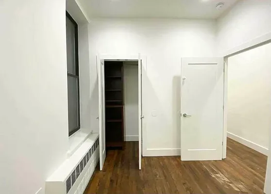 Rented by EastMount Realty LLC | media 32