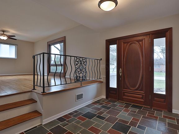 4th image of 380 Longfellow Ave