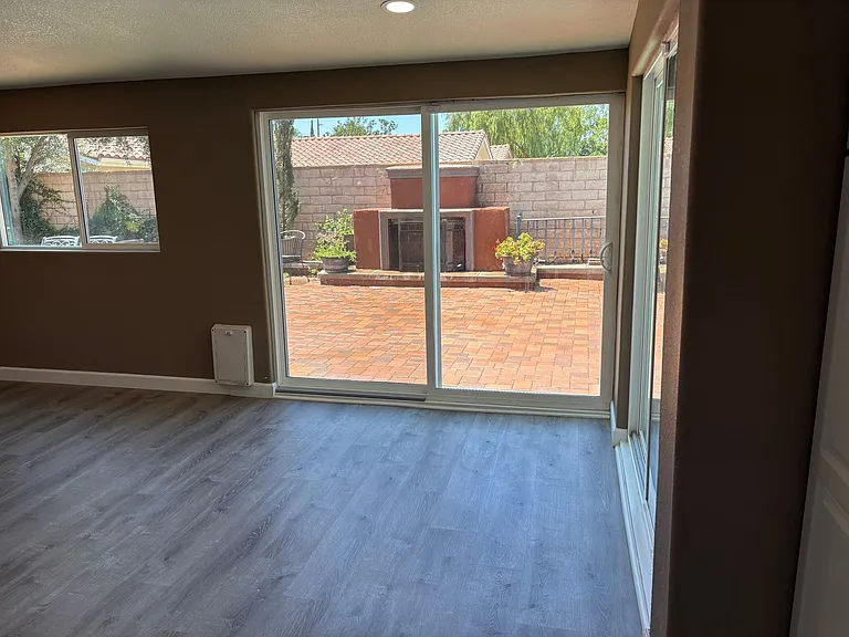12859 Fenton Ave — Photo 23