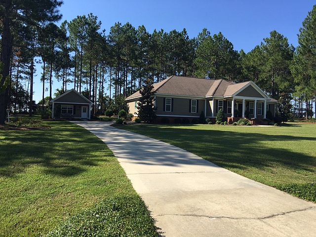 2nd image of 152 Country Woods Ct