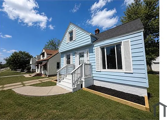 3 bed, 1080 sqft, $1,995 — Photo 3