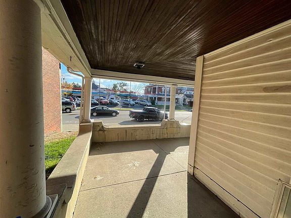 4th image of 1234 E Main St