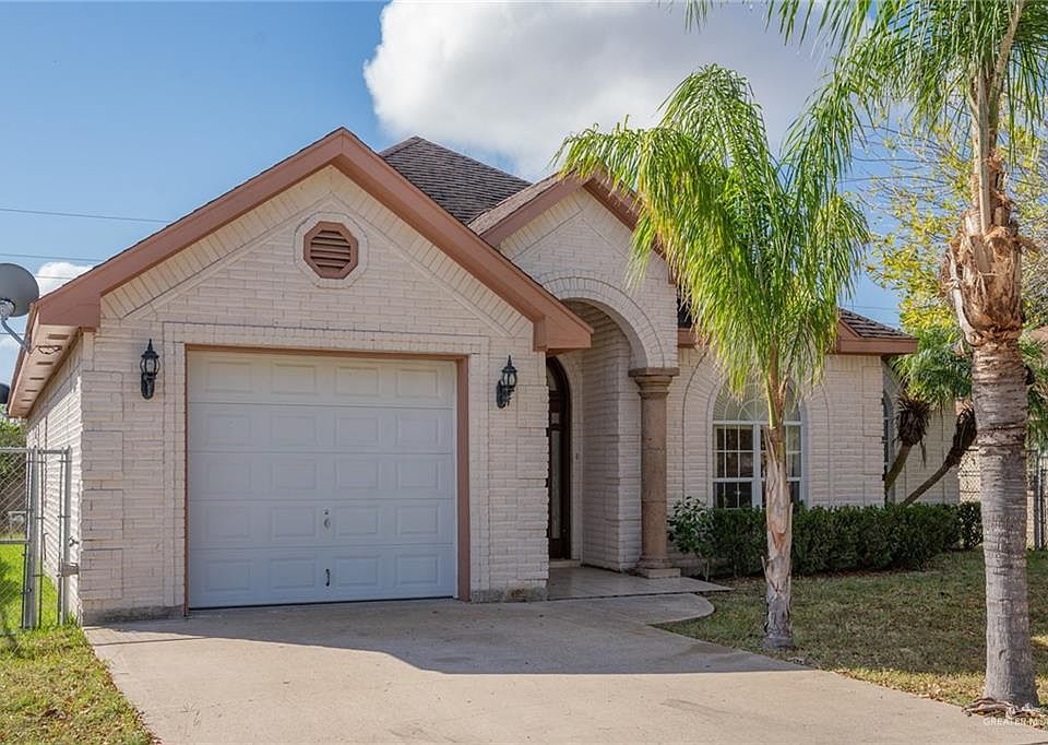 1st image of 214 Encino Dr