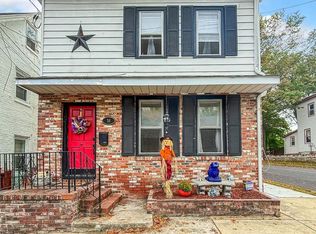 36 Hanover St, Pemberton, NJ 08068