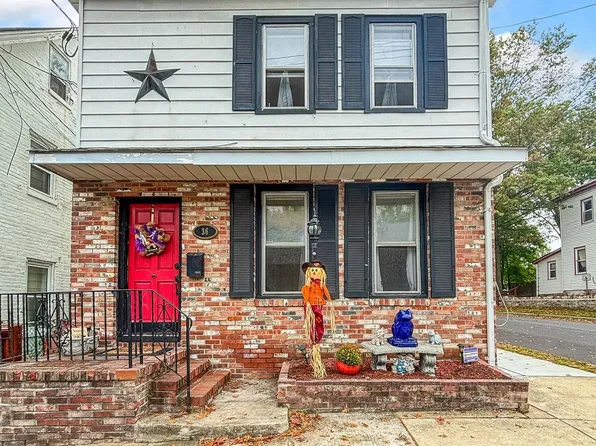 36 Hanover St, Pemberton, NJ 08068