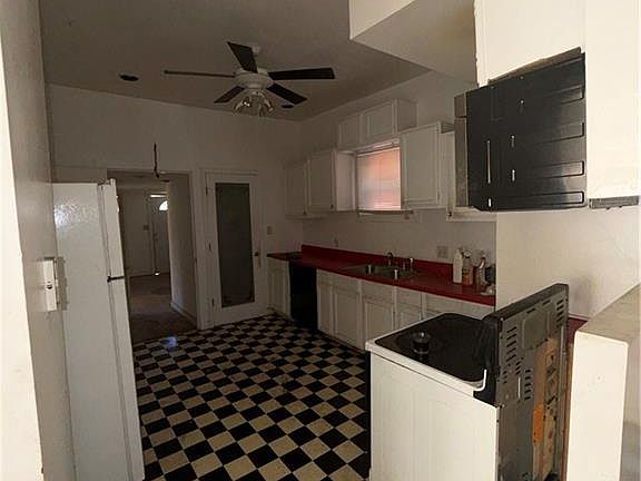 5th image of 2328 Prospect Ave