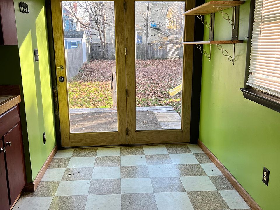 1st image of 77 Central Ave