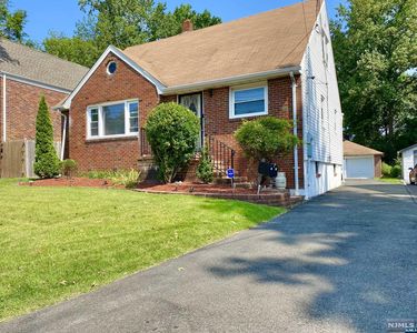 93 W Forest Ave, Teaneck, NJ, 07666