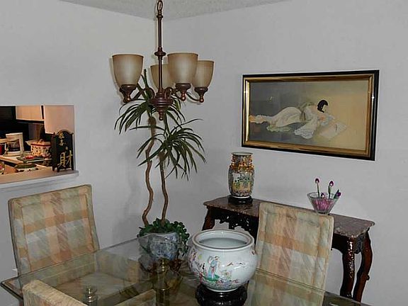 5th image of 1001 SW 128th Ter APT 210B