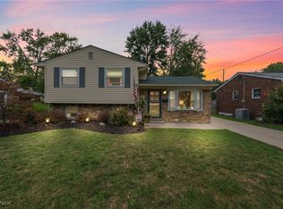 956 Wilder Ave, Elyria, OH 44035