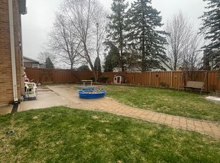 540 North Ave APT 3, Antioch, IL 60002
