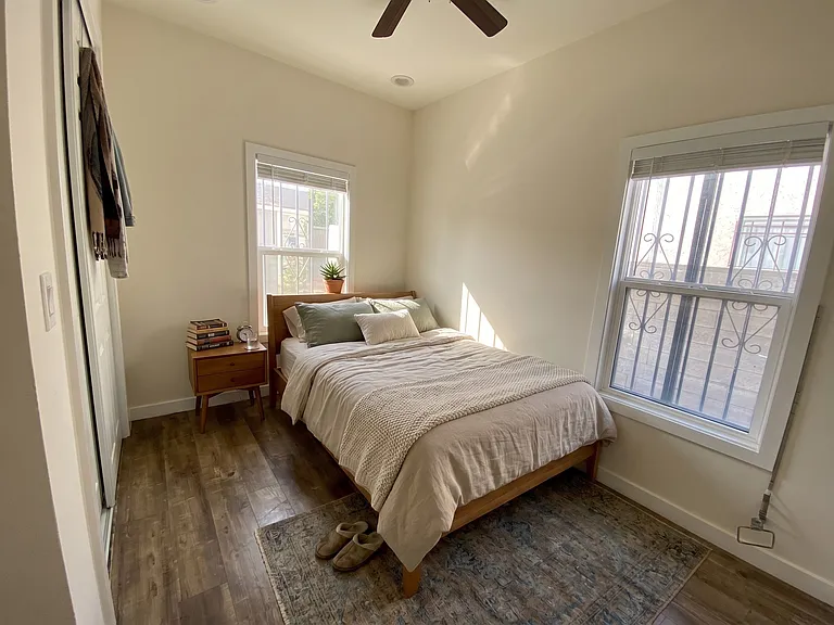 600 W 87th St #602 — Photo 3