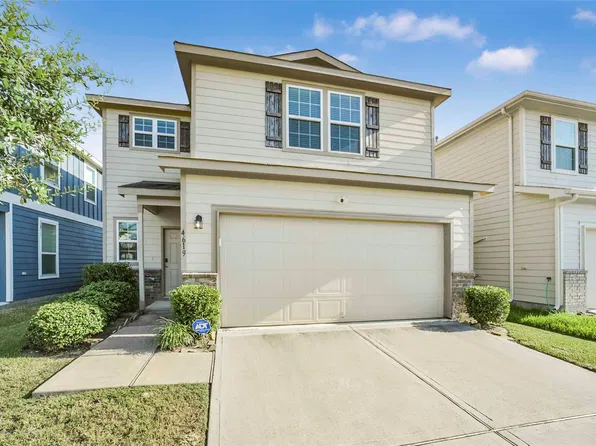 4619 Prairie Chase Dr, Houston, TX 77069