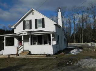 13 Jackson St, Keeseville, NY 12944