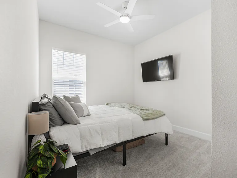 14048 Crimson Ave — Photo 36