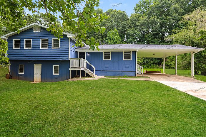 1st image of 38 Lynhaven Dr