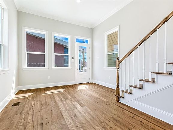 5th image of 2810 General Taylor St