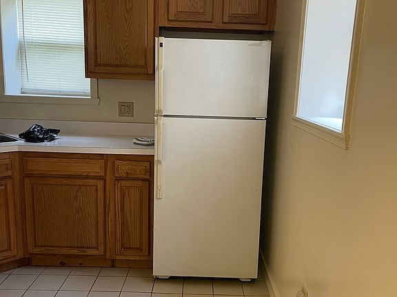 3rd image of 78 Kenosha St APT 1
