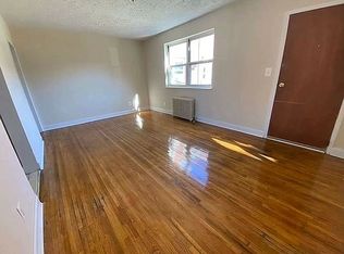 61-53 Springfield Blvd #1, Oakland Gardens, NY 11364