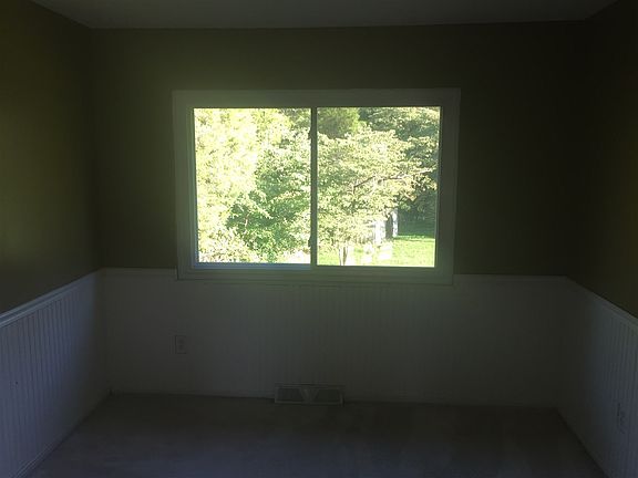 5th image of 922 Woods Hollow Dr