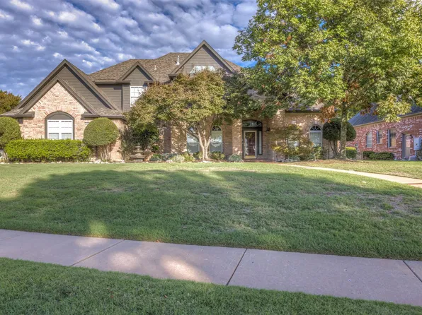 105 E Ocala St, Broken Arrow, OK 74011