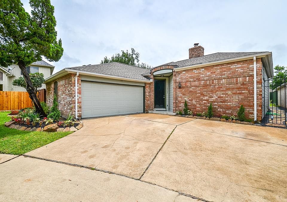 1st image of 12203 Ravenmoor Dr